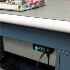 Kontinuální monitor uzemnění pracovní plochy a pracovníka MULTI-MOUNT MONITOR